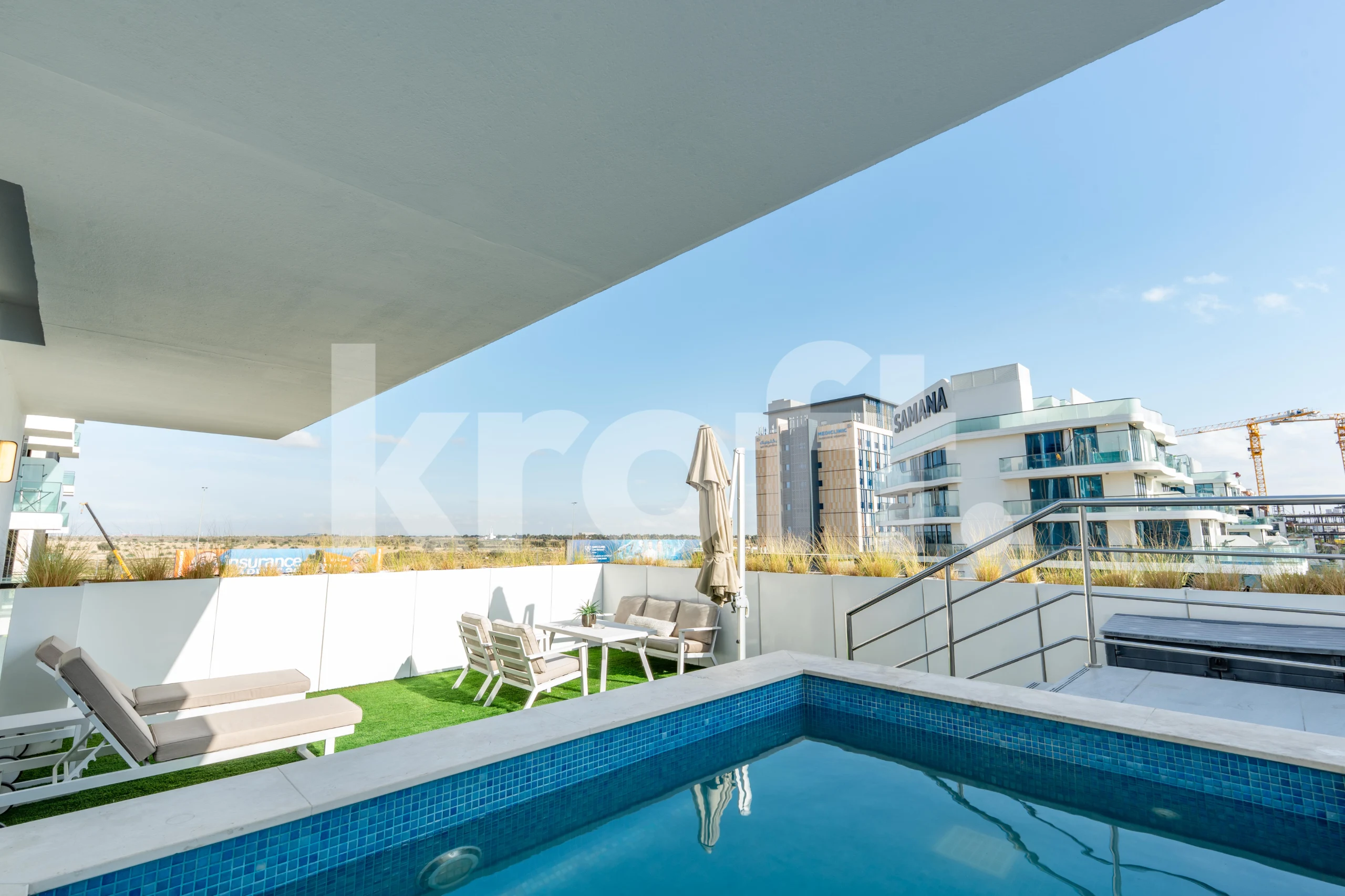Rooftop Pool Residence